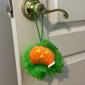 🎃 Scary Cute Pumpkin Halloween Loofah – Green Mesh – New with Tags